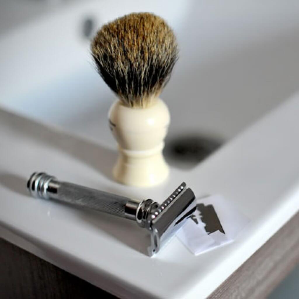 Cartridge Razors VS Safety Razors. Which Type Of Shaving To Choose?